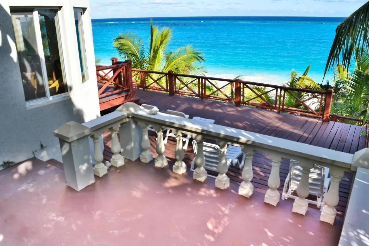 Palisades House Home Governor's Harbour Bahamas
